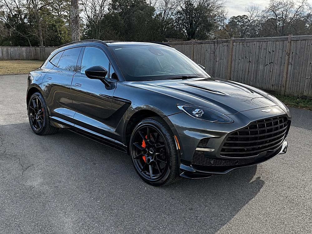 aston martin dbx 2023 SD7VUJBW7PTV06984 image aston martin dbx 2023 SD7VUJBW7PTV06984 image